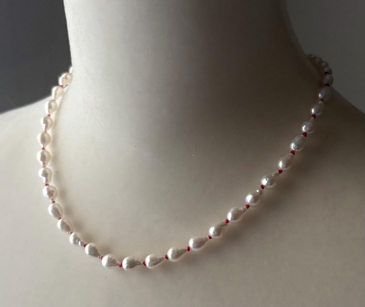 White Baroque Pearl Necklace, Solid 14K Gold, Freshwater pearl