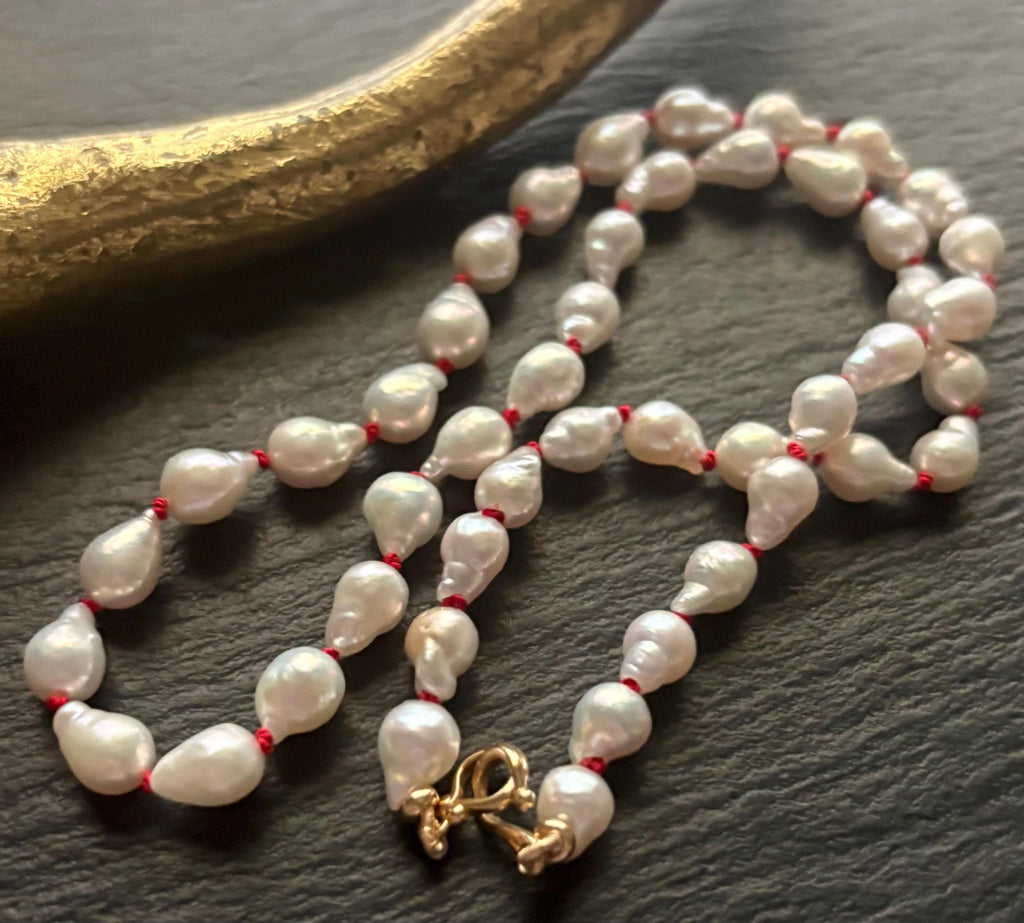 White Baroque Pearl Necklace, Solid 14K Gold, Freshwater pearl