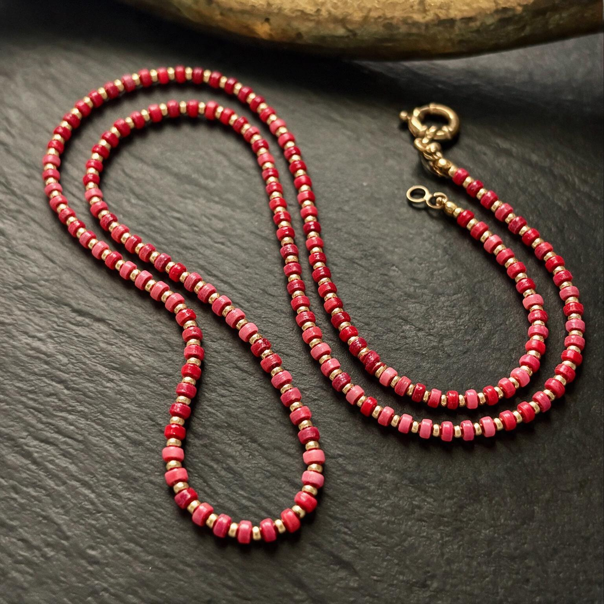 Natural Stone Beaded French Choker – Light-Luxury Minimalist Short Necklace